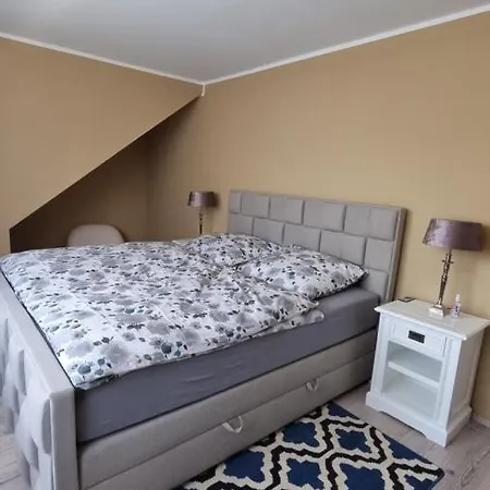 Apartment Lovely 2-bedroom Unit In Duesseldorf Tastefully Furnished Düsseldorf