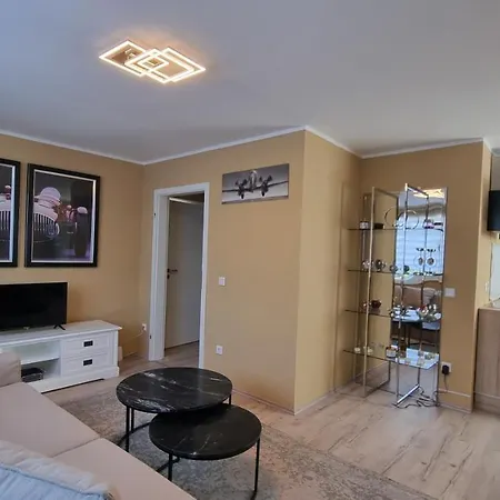 Lovely 2-bedroom Unit In Duesseldorf Tastefully Furnished Apartment