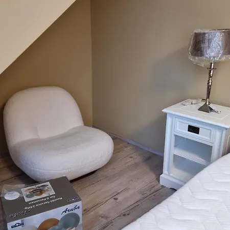 Apartment Lovely 2-bedroom Unit In Duesseldorf Tastefully Furnished Düsseldorf