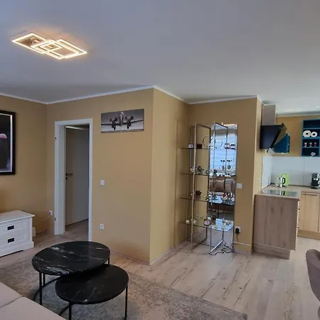 Apartment Lovely 2-bedroom Unit In Duesseldorf Tastefully Furnished Dusseldorf