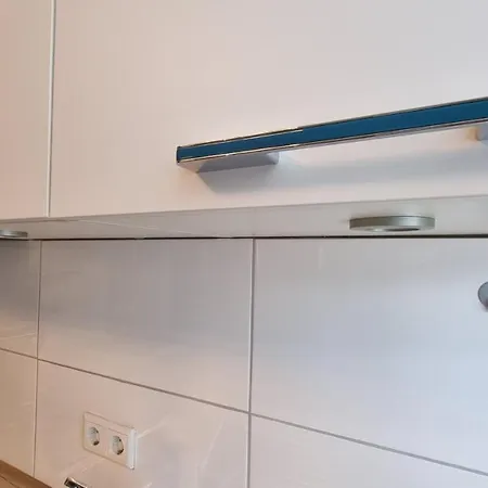 Lovely 2-bedroom Unit In Duesseldorf Tastefully Furnished