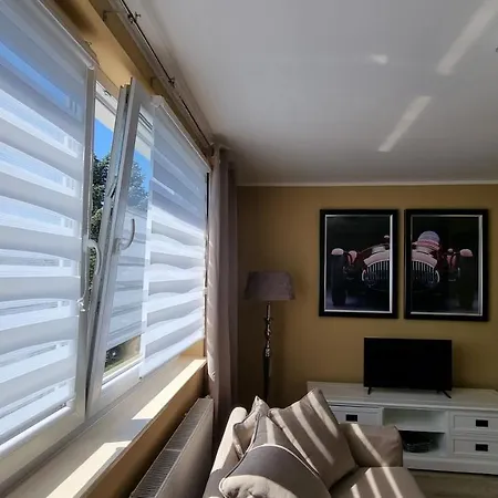 Apartment Lovely 2-bedroom Unit In Duesseldorf Tastefully Furnished