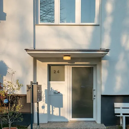 Apartment Lovely 2-bedroom Unit In Duesseldorf Tastefully Furnished *