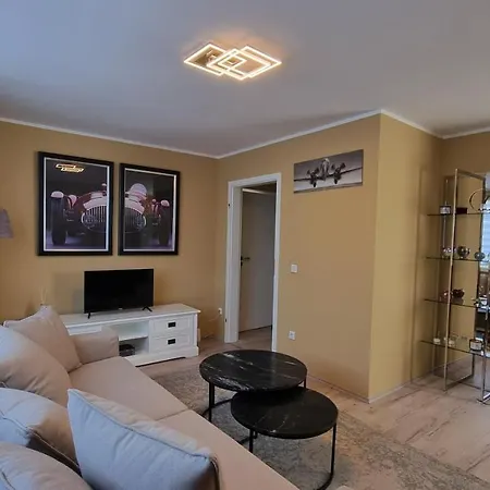 Lovely 2-bedroom Unit In Duesseldorf Tastefully Furnished Apartment Düsseldorf