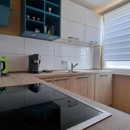 Lovely 2-bedroom Unit In Duesseldorf Tastefully Furnished Apartment